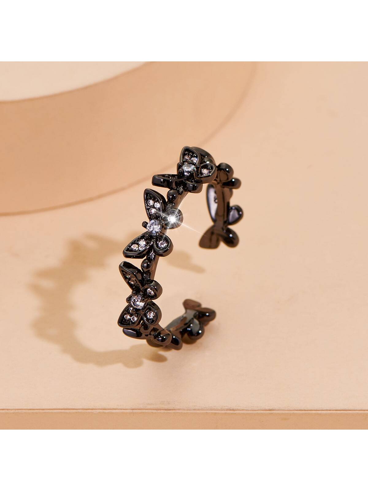 Tutaru - Rhinestone Butterfly Decor Cuff Ring