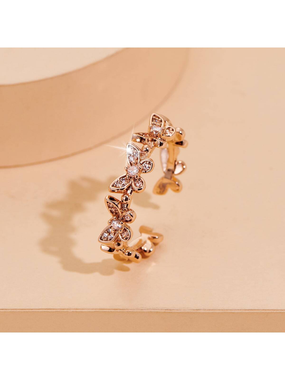 Tutaru - Rhinestone Butterfly Decor Cuff Ring